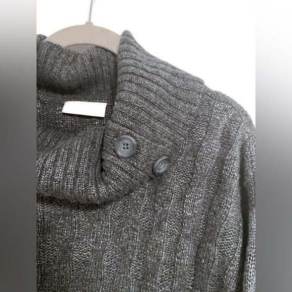 DKNY Jeans cropped grey & silver cable knit turtleneck, Medium, 3/4 sleeve. - Picture 2 of 10